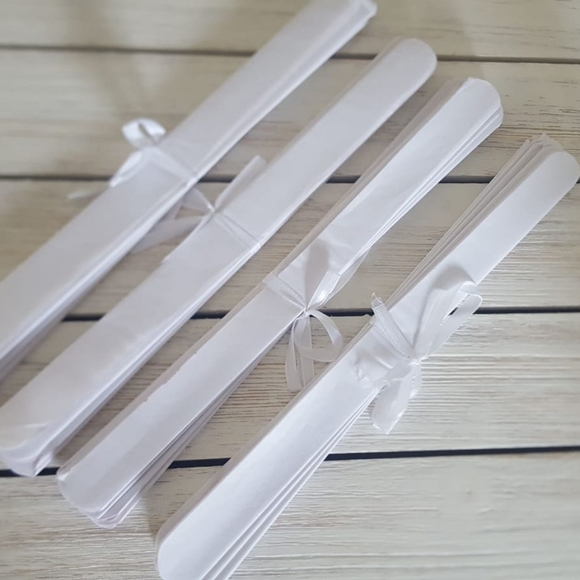 NWOT White Tissue Pom Pom Tissue Decorations - Picture 3 of 6